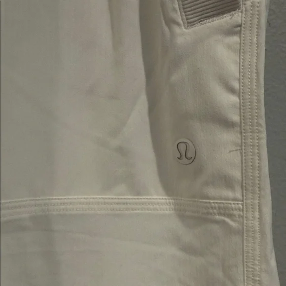 lululemon athletica White Cargo Pants - Picture 4 of 9